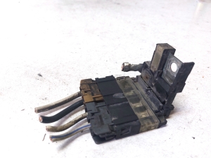 Suzuki Swift III (2004–2010) Batteriesicherung - 3