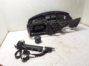 VOLVO XC60 (2017–2026) Armaturenbrett 32219895 - 2