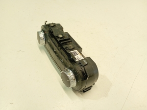 Mercedes Benz A-Class 176 (2012–2018) Heater control panel A2469001708 - 3