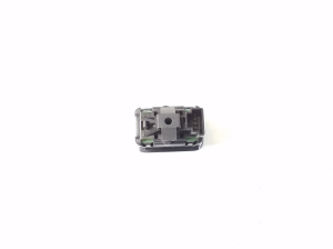 Infiniti Q30 (2015–2018) Rear side door window switch A2049058102 - 3