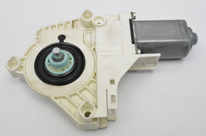 Land Rover Discovery III (2004–2009) Hinterer Seitentür-Fensterhebermotor S - 2