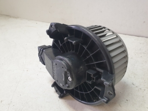 Suzuki Swift III (2004–2010) Heater blower motor AV2727000311 - 2