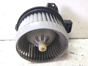 Suzuki Swift III (2004–2010) Heater blower motor AV2727000311 - 4