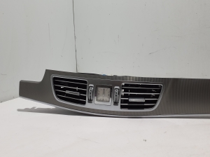 Mercedes Benz E-Class W212 (2009–2015) Dashboard air vent grilles A2128303154 - 3