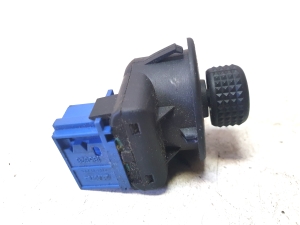 Citroen Xsara Picasso (1999–2012) Mirror control switch 185526 - 2