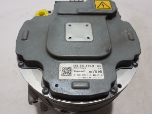 AUDI Q5 (2017–2026) Generaator 4N0903028H - 4