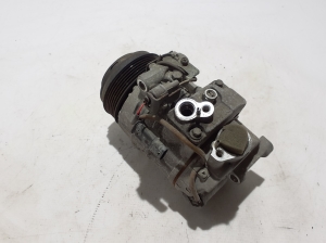 Mercedes Benz E-Class W212 (2009–2015) A/C compressor A0008302600 - 2