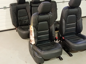 Mazda CX-5 (2017–2026) Front seat and its parts - 10