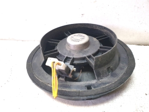 Suzuki Swift III (2004–2010) Front door speaker 3910263J50 - 4
