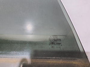 AUDI A7 (2010–2018) Rear side door glass 4G8845206B - 2