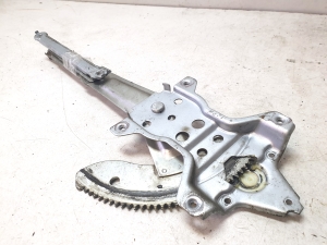 Suzuki Swift III (2004–2010) Front door window regulator - 2
