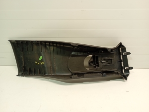 Mercedes Benz CLA-Class W117 (2013–2019) Keskpiilari siseviimistlus A1176900525 - 2