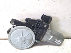 Suzuki Swift III (2004–2010) Rear side door window regulator motor 8356063J00 - 2