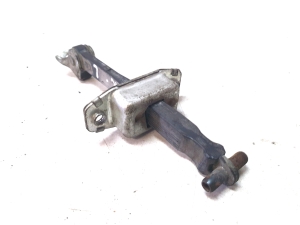 Suzuki Swift III (2004–2010) Front door check - 4