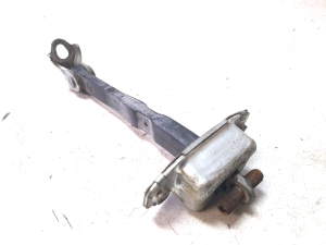 Suzuki Swift III (2004–2010) Front door check - 2