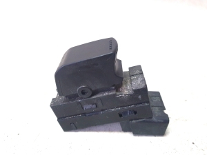 Suzuki Swift III (2004–2010) Rear side door window switch 62J00 - 3