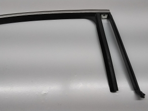 Opel Insignia (2017–2026) Aizmugurējo sānu durvju trīsstūrveida stikls 422178561 - 2