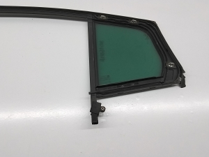 Opel Insignia (2017–2026) Aizmugurējo sānu durvju trīsstūrveida stikls 422178561 - 3