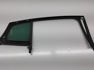 Opel Insignia (2017–2026) Aizmugurējo sānu durvju trīsstūrveida stikls 39134440 - 5