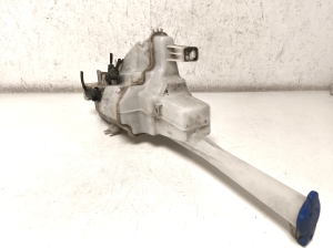 Kia Sportage (2010–2016) Front washer fluid reservoir 986103W500 - 2