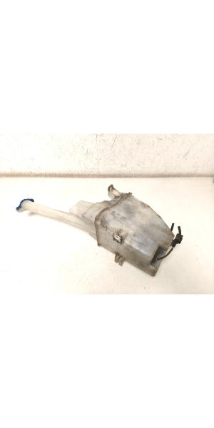 Kia Sportage (2010–2016) Front washer fluid reservoir 986103W500 - 3