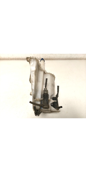 Kia Sportage (2010–2016) Front washer fluid reservoir 986103W500 - 4