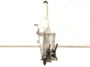 Kia Sportage (2010–2016) Front washer fluid reservoir 986103W500 - 5