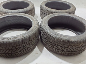 Mercedes Benz E-Class W212 (2009–2015) Tires 24540R18 - 2