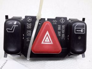 Mercedes Benz CLK-Class 208 (1997–2002) Warnblinkschalter A2088200410