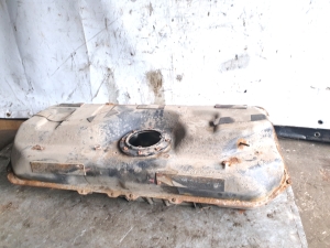 Suzuki Swift III (2004–2010) Fuel tank - 5
