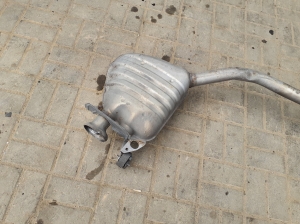 AUDI A7 (2010–2018) Muffler 4G0253609AT - 2