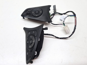 Opel Combo E (2018–2026) Steering wheel switch 39172789 - 3