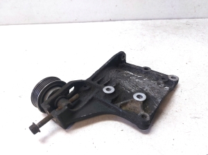 Suzuki Swift III (2004–2010) Support d’alternateur - 4