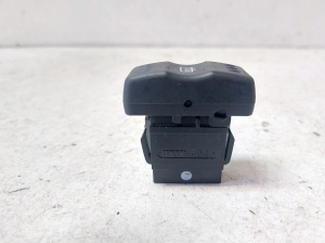 Dacia Logan I (2004–2012) Rear window defroster switch 399387 - 3