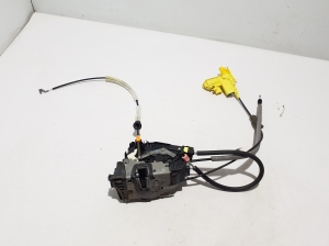 Mercedes Benz S-Class 223 (2020–2026) Esiukse lukk A0997209901 - 2