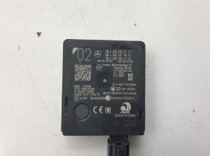 Mercedes Benz S-Class 223 (2020–2026) Pimeda nurga radar Distronic A0009056715 - 2