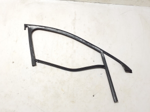 Mercedes Benz S-Class 223 (2020–2026) Esiukse tihenduskumm A2237250300 - 2