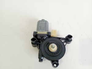 AUDI A3 8V (2012–2020) Front door window regulator motor 5Q0959801B - 2