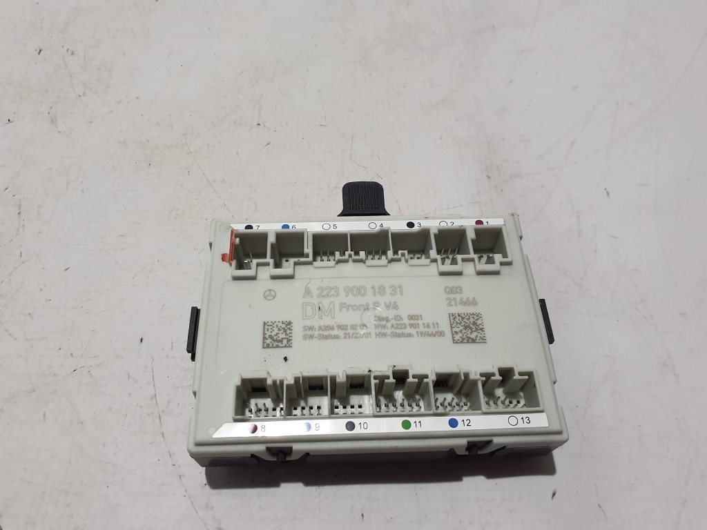 Mercedes Benz S-Class 223 (2020–2026) Front door control unit A2239001831 Mercedes Benz S-Class 223 (2020–2026) Front door control unit A2239001831