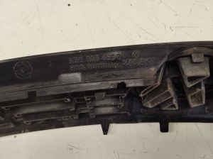 Volkswagen Passat B5 (1997–2005) Kühlergrill 3B0853653C - 4