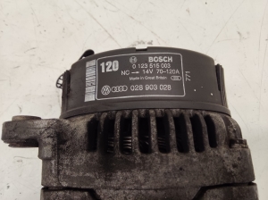 Volkswagen Passat B5 (1997–2005) Alternator 028903028 - 3