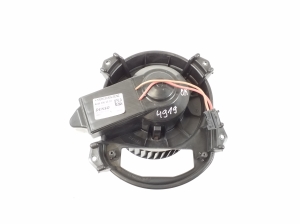 Infiniti Q30 (2015–2018) Heater blower motor A2469062501 - 2