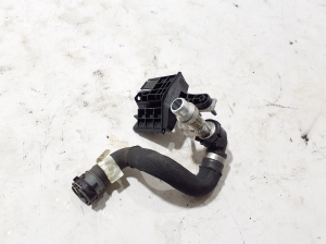 Mercedes Benz S-Class 223 (2020–2026) Jahutusradiaatori voolik A2238306402 - 2