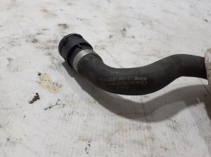 Mercedes Benz S-Class 223 (2020–2026) Jahutusradiaatori voolik A2235013601 - 2