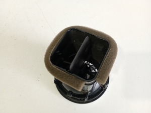 AUDI A3 8V (2012–2020) Armatuurlaua ventilatsioonivõred 81A820901B - 2