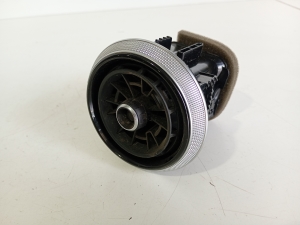 AUDI A3 8V (2012–2020) Armatuurlaua ventilatsioonivõred 81A820901B - 3