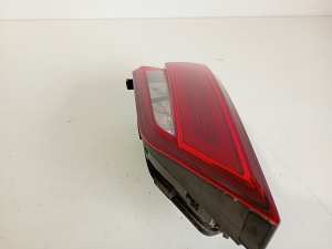 AUDI A3 8V (2012–2020) Tagaluugi tagatuli ja selle osad 8V5945075B - 3