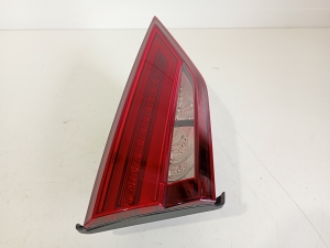 AUDI A3 8V (2012–2020) Tagaluugi tagatuli ja selle osad 8V5945075B - 5