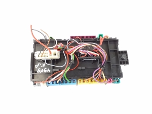 Infiniti Q30 (2015–2018) Fuse boxes A2469067100 - 3