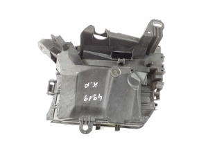Infiniti Q30 (2015–2018) Kaitsmekarbi korpus kapoti all A2465403803 - 3